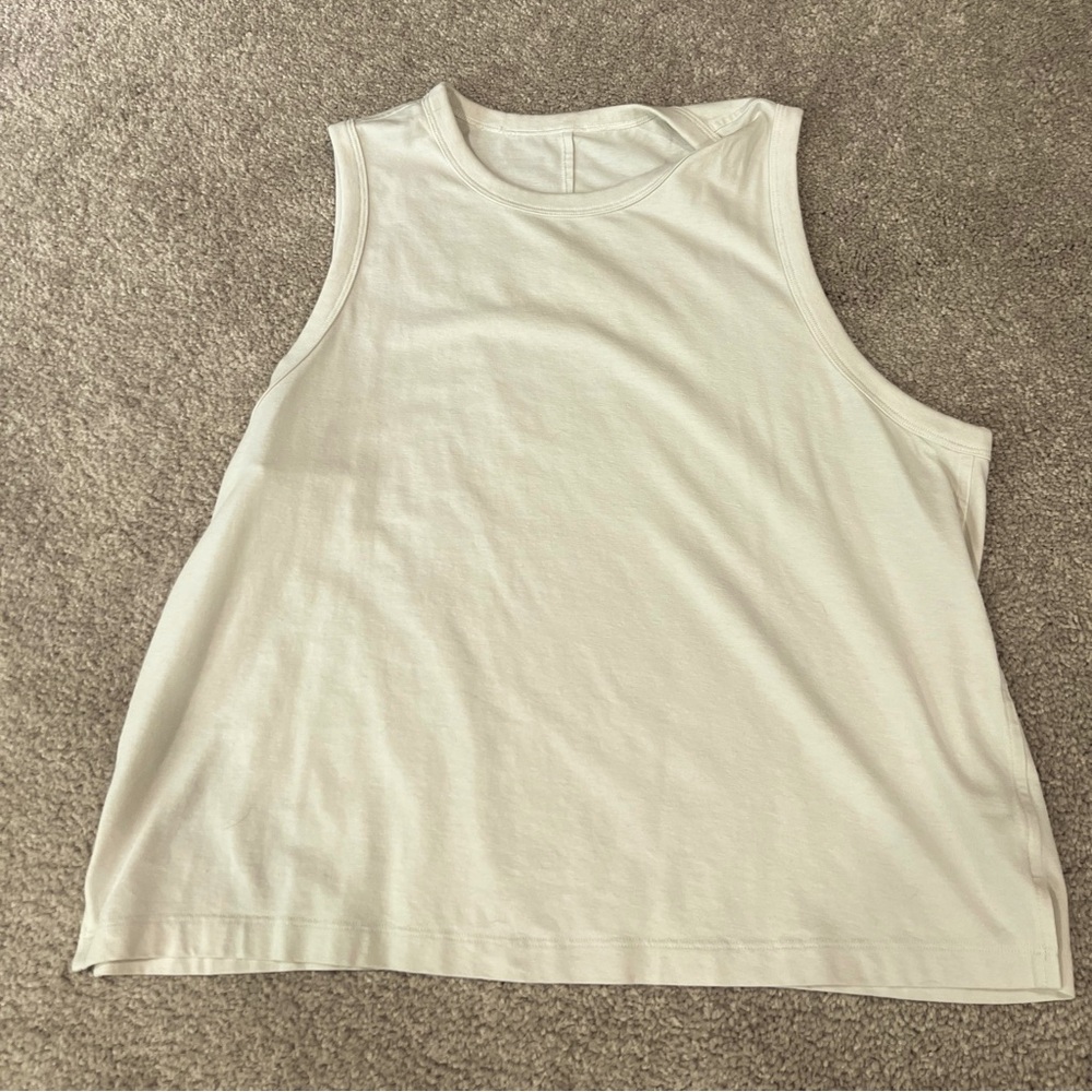 Lululemon top